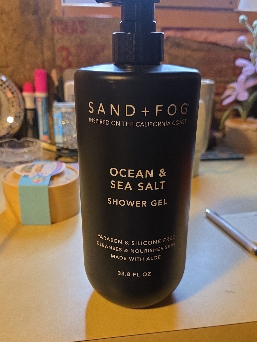 SAND + FOG Ocean & Sea Salt Shower Gel — Black